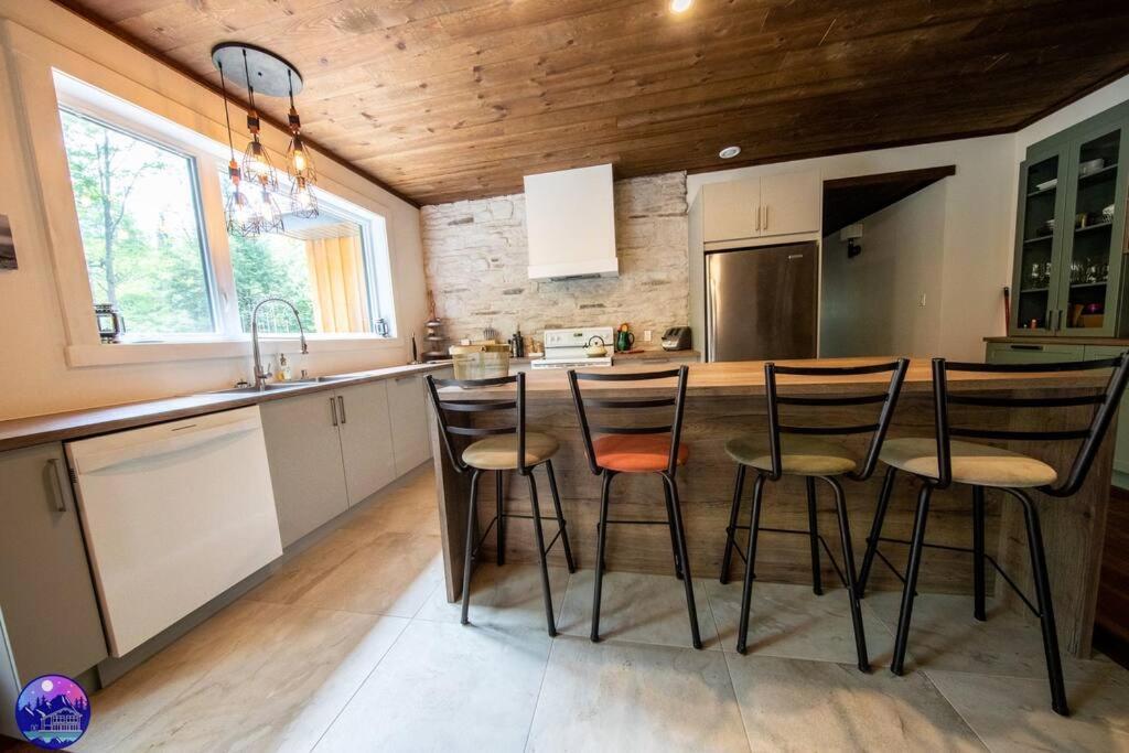 Chalet Deschamps- Spa- Chien Accepte- Nature- Estrie Mansonville Dış mekan fotoğraf
