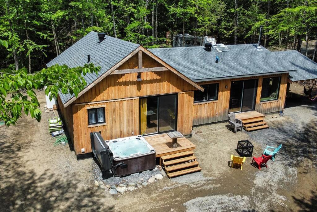 Chalet Deschamps- Spa- Chien Accepte- Nature- Estrie Mansonville Dış mekan fotoğraf