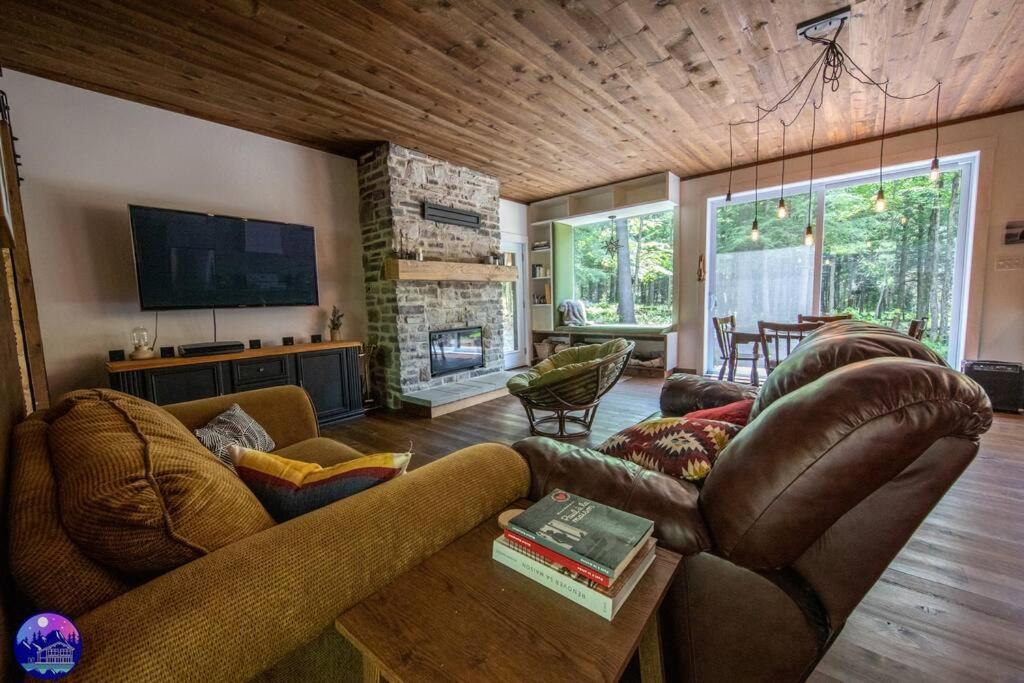 Chalet Deschamps- Spa- Chien Accepte- Nature- Estrie Mansonville Dış mekan fotoğraf
